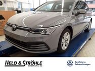 VW Golf, 1.0 8 Life eTSI, Jahr 2023 - Neu Ulm