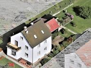 Wohnhaus mit viel Platz, schönem Garten, 2 Garagen in ruhiger Lage - Weitramsdorf