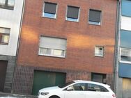 Stadthaus mit Garage in zentraler Lage (3 Wohneinheiten) - Düren