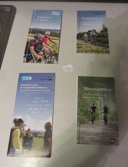 Wiener Alpen, Wander- Freizeit- und Radkarten zu verschenken - Stuttgart