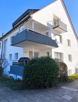 S-Heumaden: Moderne, helle 2-Zimmer-Dachgeschosswohnung mit Balkon - Stuttgart