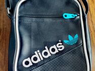Original Adidas Trefoil Retro Hängtasche NEU|Mini Bag Auflösung - Leipzig