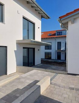 Obergeschoss 3 Zimmer ab Oktober - Eichendorf