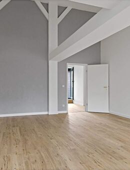 Wohnen mit Charakter - großzügige Dachgeschosswohnung im Herzen von Leipzig - Leipzig