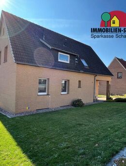 Teilweise vermietetes Zweifamilienhaus -Erbbaurecht- - Bückeburg