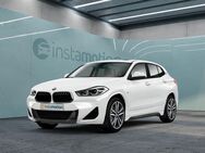 BMW X2, xDrive25e M Sport HiFi, Jahr 2021 - München