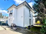 Zweitfamilienhaus - Kapitalanlage mit zwei vermieteten Wohneinheiten - Hohen Neuendorf