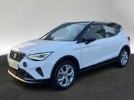 Seat Arona, 1.5 TSI FR BEATS, Jahr 2022 - Hamburg