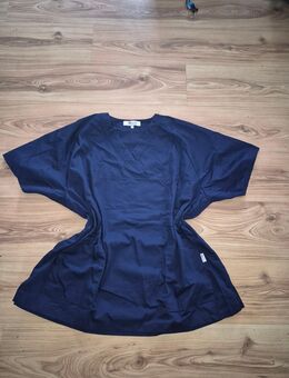 3 Kasacks von Clinic Dress Gr 2XL - Bremen