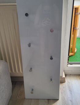 Garderobe - Neustrelitz
