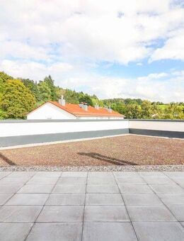 Lichtdurchflutetes Penthouse mit großzügiger Dachterrasse und exklusivem Wohnambiente - Schwäbisch Gmünd