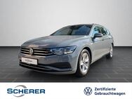 VW Passat Variant, 2.0 TSI Business, Jahr 2023 - Mayen