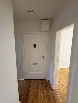 Sanierte 2 Zimmer Wohnung mit modernem Duschbad - Kiel