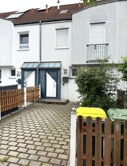 Hermann Immobilien: RMH mit Garten und viel Gestaltungsspielraum - Ruhige Lage in Nidderau - Nidderau