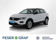 VW T-Roc, 1.0 TSI Style, Jahr 2018 - Nürnberg