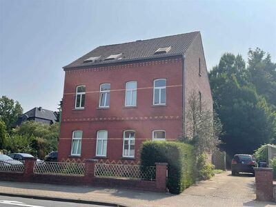 Komplett freiwerdendes Dreifamilienhaus mit großem, sonnigen Garten in Nettetal-Kaldenkirchen