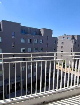 Moderne Familien-Wohnung in Hellersdorf - Berlin