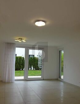 RUHIG UND HELL MIT SONNIGER TERRASSE UND GARTEN - Leinfelden-Echterdingen