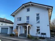 Modern energiesparendes Mehrfamilienhaus mit 4 Wohnungen und Garage zentral in Kassel-Niederzwehren - Kassel