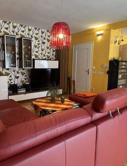 3,5-bis 4,5-Zimmer-Maisonettenwohnung in ruhiger und zentraler Lage mit Stellplatz. - Fellbach