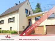 Sehlem: großes Einfamilienhaus - 2 km zur Autobahn - mit 2 sonnigen Terrassen und 3 Garagen will wachgeküsst werden ! - Sehlem (Rheinland-Pfalz)