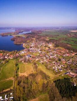 SH, Nähe Eutin, Dreifamilienhaus mit 3 WE+ 1 Bungalow zu verk. - Bosau
