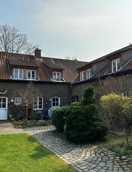 Sanierte 2 Zimmerwohnung in denkmalgeschützter Hofanlage in Köln-Dünnwald - Köln