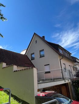 Großzügiges 1-2Familienhaus, überwiegend renoviert, mit 40m² Garage in guter Lage von Uhingen. - Uhingen