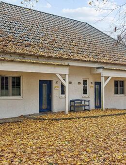 Schickes Zweifamilienhaus zum Leben oder Urlaub machen in Varbelvitz auf Rügen - Ummanz