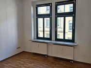 2-Raum Wohnung mit Balkon und Einbauküche - Waldheim