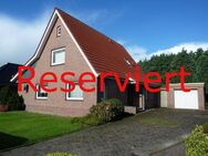 Wohnhaus mit Garage in zentraler und ruhiger Wohnlage - Wiesmoor