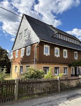 Großes Wohnhaus mit Ausbaureserven und Nebengelass - Seifhennersdorf