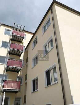 Sanierte 4-Zimmer-Wohnung mit Balkon und Garage direkt am Stadtpark - Nürnberg