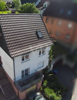 Charmantes Einfamilienhaus mit Ausbaupotenzial und großer Dachterrasse - Sulzbach-Laufen