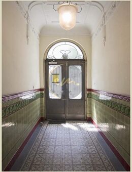 Nähe Mediaspree: Helle und moderne 2-Zimmer-Altbauwohnung mit Westbalkon (Berlin-Friedrichshain) - Berlin