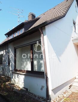 *** Einfamilienhaus mit Anbau, Schwimmbad, Garage und grossem Garten *** - Gerstetten