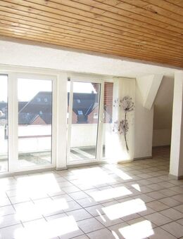 58456 WITTEN-HERBEDE-ZENTRUM, SCHÖNE, HELLE, GEMÜTLICHE DACHGESCHOSSWOHNUNG MIT BALKON, Gäste-WC - Witten