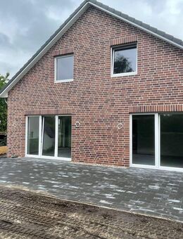 Ruhig und Zentral: Neubau-Einfamilienhaus mit Garten und großer Terrasse - Bad Segeberg