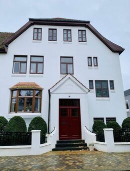 Sonnige Altbauwohnung mit Garten in der Moltkestrasse - Flensburg