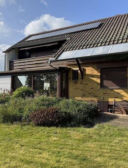 Traum-Grundstück mit Haus (2 Wohnungen) - absolut ruhige Waldrandlage - Usingen - prov.frei - Usingen