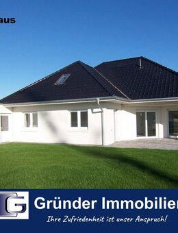 Neubau-Winkelwalmdachbungalow - Kundenwünsche können berücksichtigt werden! - Herzlake