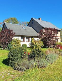 Einfamilienhaus mit Stallgebäude und parkähnlichem Grundstück in Levenhagen nahe Greifswald - Levenhagen