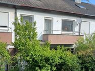 Sofort bezugsfrei! Familienfreundliches, gepflegtes Reihenmittelhaus 5,5 Zimmer mit Einbauküche und Einzelgarage in Filderstadt-Bonlanden - Filderstadt