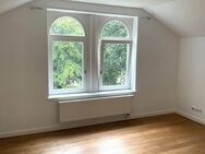 2-Zimmer-Dachgeschosswohnung in stilvoller Stadtvilla in Hamburg-Rahlstedt - Hamburg