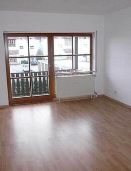 Ein Wohntraum in Günthersdorf...Balkon...grün soweit das Auge reicht! - Leuna