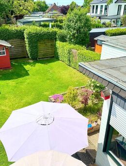 Praktisch geschnittene Doppelhaushälfte mit viel Potenzial und schönem Garten - Haan