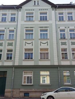 Komplett frisch renovierte 2 Zi-Whg. mit Einbauküche und Balkon im 3.OG - Gera