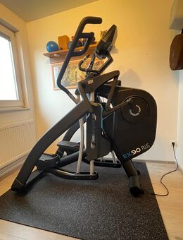 Cardiostrong Crosstrainer/Ellipsentrainer EX90 Plus, makellos - Fehmarn