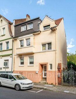 Sanierungsbedürftiges Stadthaus mit Garten in beliebter Wohnlage in Siegburg Zentrum! - Siegburg