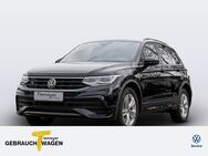 VW Tiguan, 1.4 TSI eHybrid R-LINE BLACK LM19, Jahr 2021 - Halver